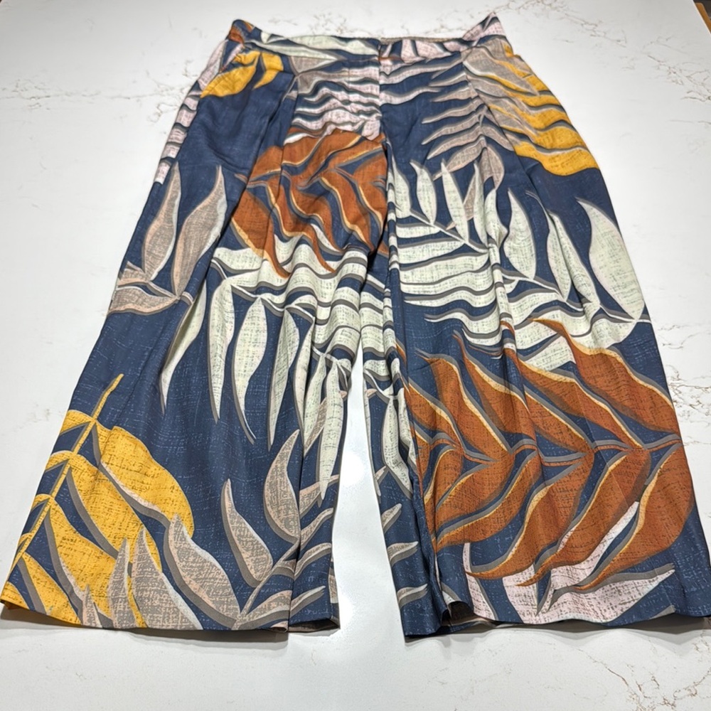 Philosophy Multicolor Leaf Print Crop Pants Size S/P